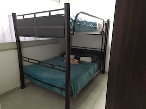 3 Schlafzimmer, Bügeleisen/Bügelbrett, WLAN, Bettwäsche