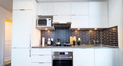 Luxury Corner View Penthouse Downtown Markham