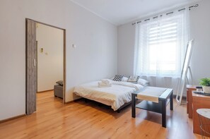1 bedroom, iron/ironing board, WiFi, bed sheets - Strzelecka Urban Apartment (Katowice)