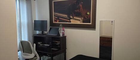 2 bedrooms, desk, iron/ironing board, free WiFi