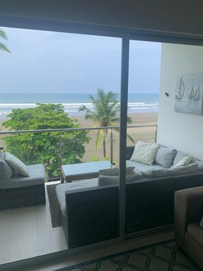 Interior - Beachfront Ocean View Condo – Family-Friendly with Pools & Wildlife (Esterillos Este)