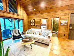 Smart TV y chimenea