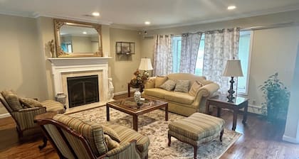 Ryder Cup Rental • < 10 min walk • 3BR Full Home
