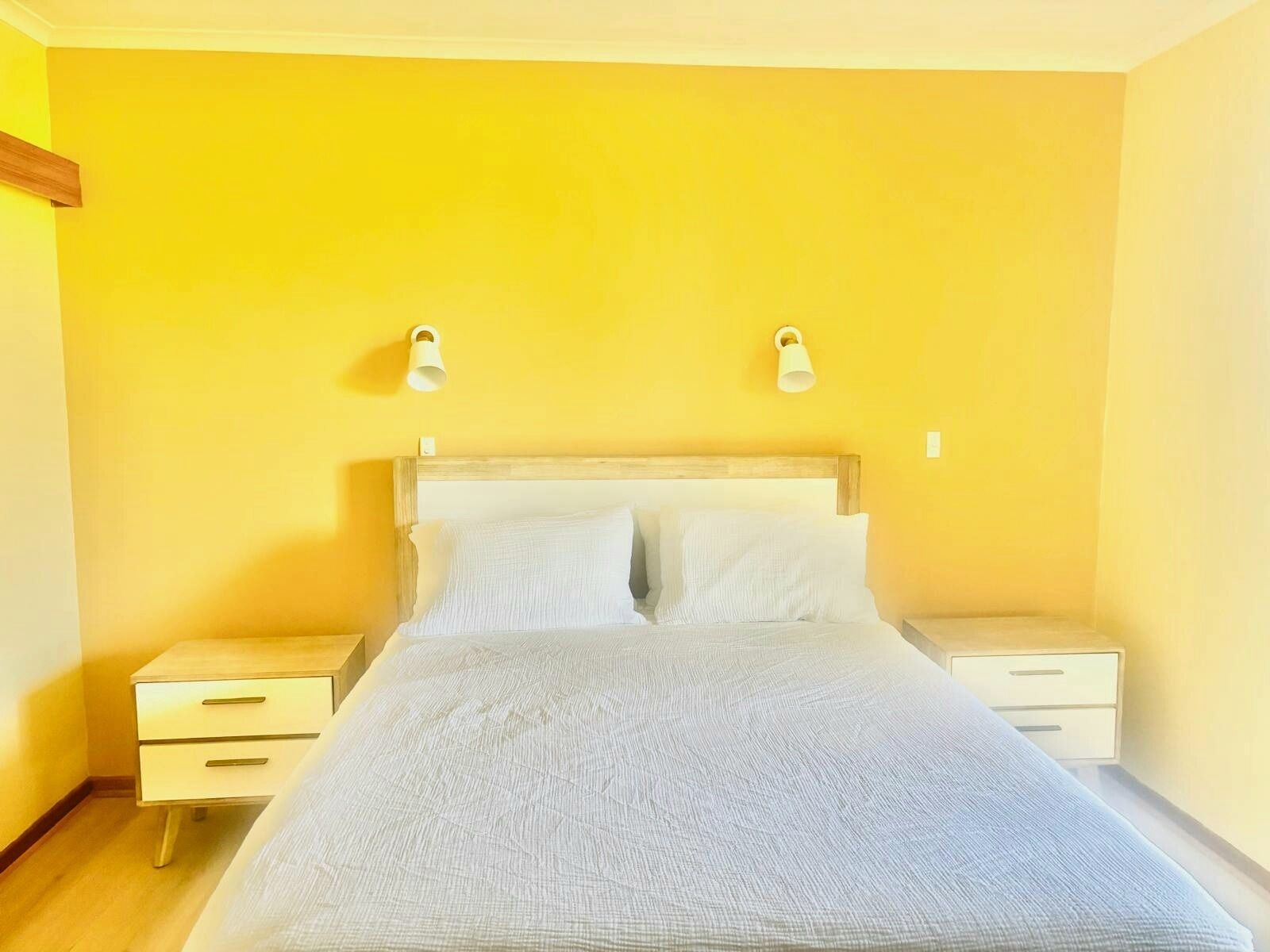 4 habitaciones, tabla de planchar con plancha y wifi gratis 