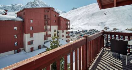 Apartment Ecrin B 324 – Tignes Val Claret – Balcony with Grande-Motte View