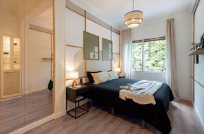 3 bedrooms, iron/ironing board, Internet, bed sheets