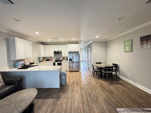 Microwave, oven, stovetop, dishwasher - 2027- 3-bedroom condo with comfort & amenities near Resturant’s & shopping. (DeRidder)