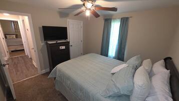 3 chambres, fer et planche à repasser, accès Internet, draps fournis