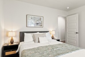 3 Schlafzimmer, Schreibtisch, Bügeleisen/Bügelbrett, kostenloses WLAN