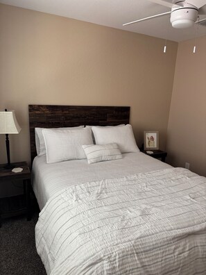 3 Schlafzimmer, Bügeleisen/Bügelbrett, WLAN, Bettwäsche