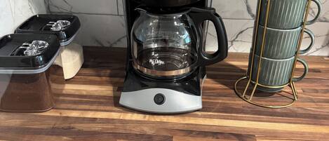 Kaffe og/eller kaffemaskine