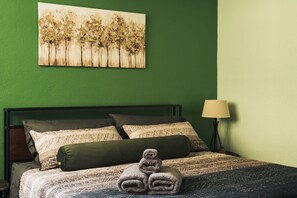 3 chambres, bureau, fer et planche à repasser, Wi-Fi gratuit