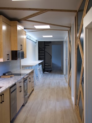 Fridge, microwave, oven, stovetop - 3 Story Container Home on 10 acres in Eureka Springs (Eureka Springs)