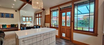 Heritage & Heart by the Park