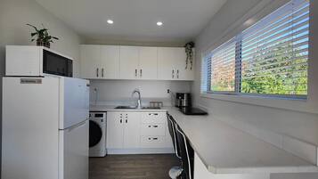 Fridge, microwave, stovetop, toaster