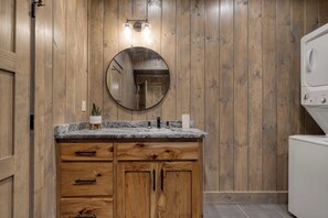 House (4 Bedrooms) | Interior - Luxe Cabin w/ Hot Tub, Views & Game Room Sleeps 10 Do Good Holler by Avantstay (Cosby)