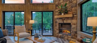 Luxe Cabin w/ Hot Tub, Views & Game Room Sleeps 10 Do Good Holler by Avantstay