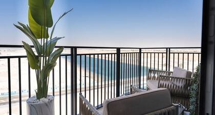 1BDR Premium Yas Island - Ferrari, Sea World, F1