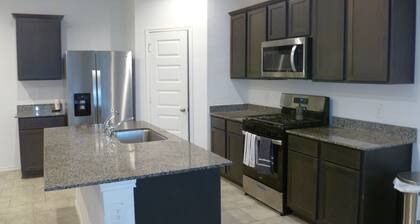 Comfortable 3BR Retreat in Arcola - Near Houston and Beaches