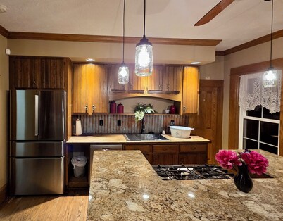 Historic 1800s Farmhouse • Sleeps 20 • 16-Acre Retreat in Lisbon, OH