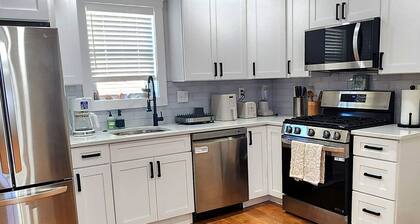 Charming 3BR, 1.5 Bath House Near Boston & Historic Salem- Walk to the Beach