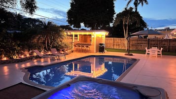 Outdoor pool, a heated pool