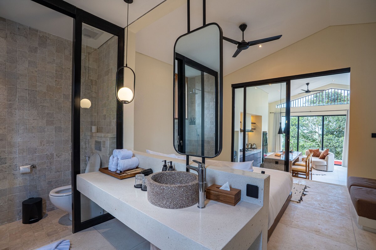 One Bedroom Premium Heated Pool Villa
