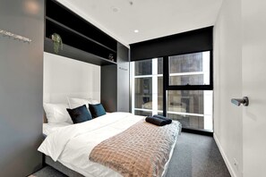 2 habitaciones, tabla de planchar con plancha y wifi gratis 