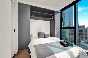 2 chambres, fer et planche à repasser, Wi-Fi gratuit, draps fournis