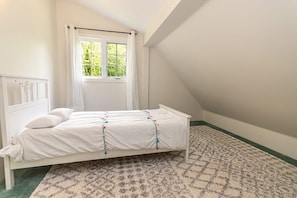 3 bedrooms, free WiFi, bed sheets