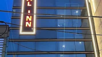 Façana frontal de l'allotjament