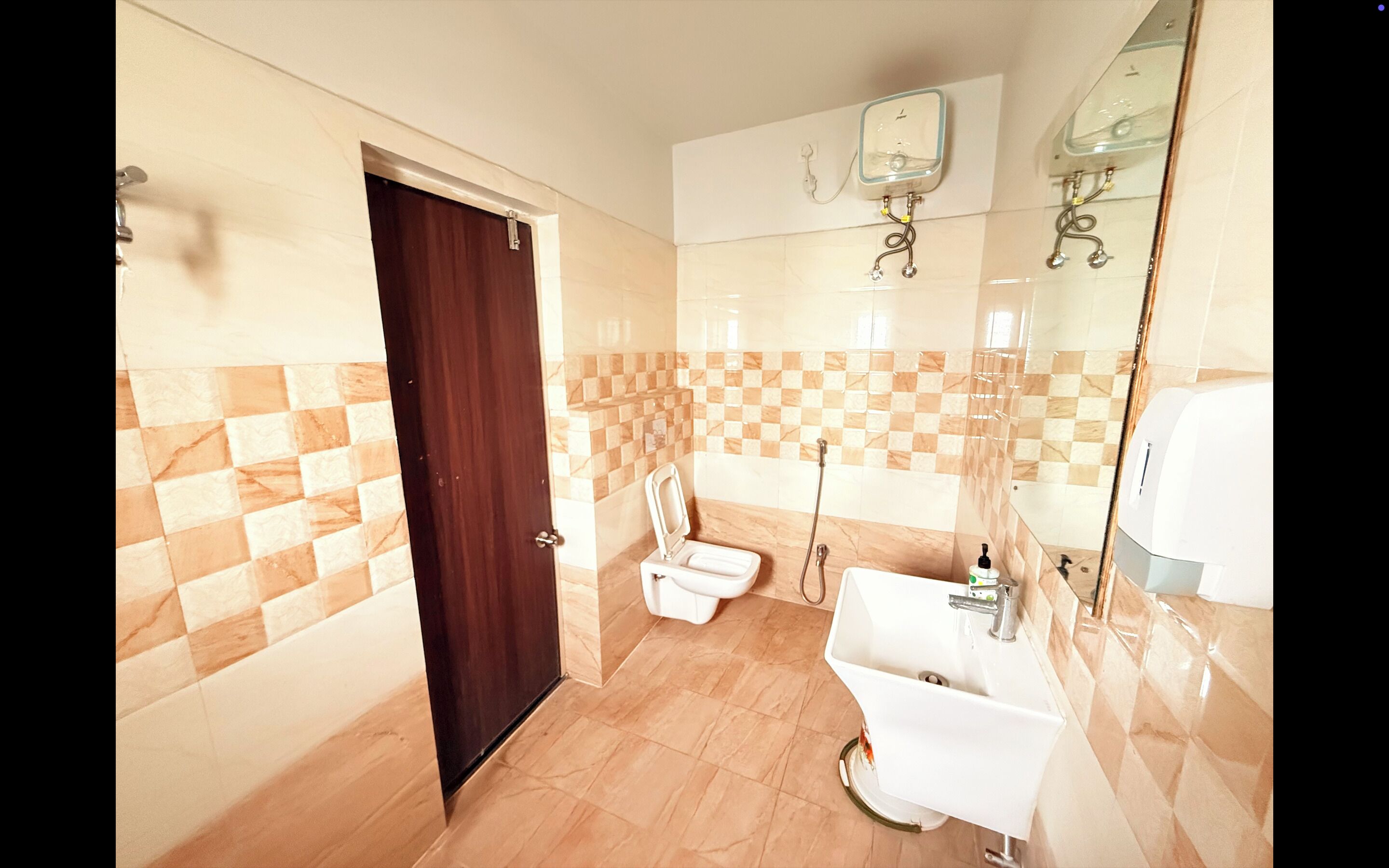 Deluxe Double Room | Bathroom