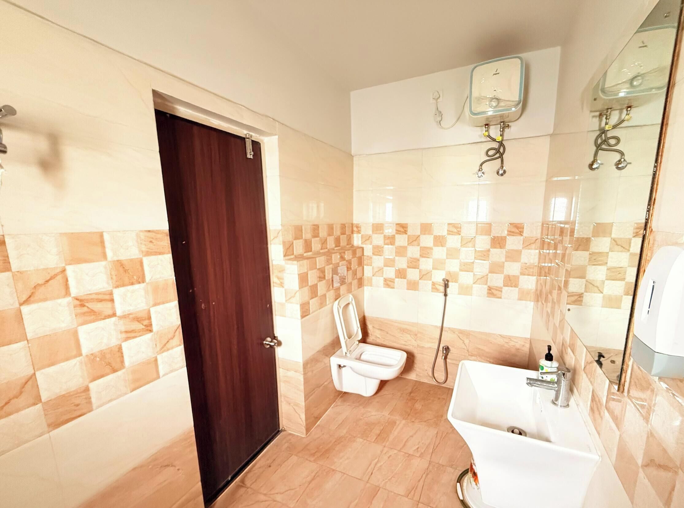 Deluxe Double Room | Bathroom