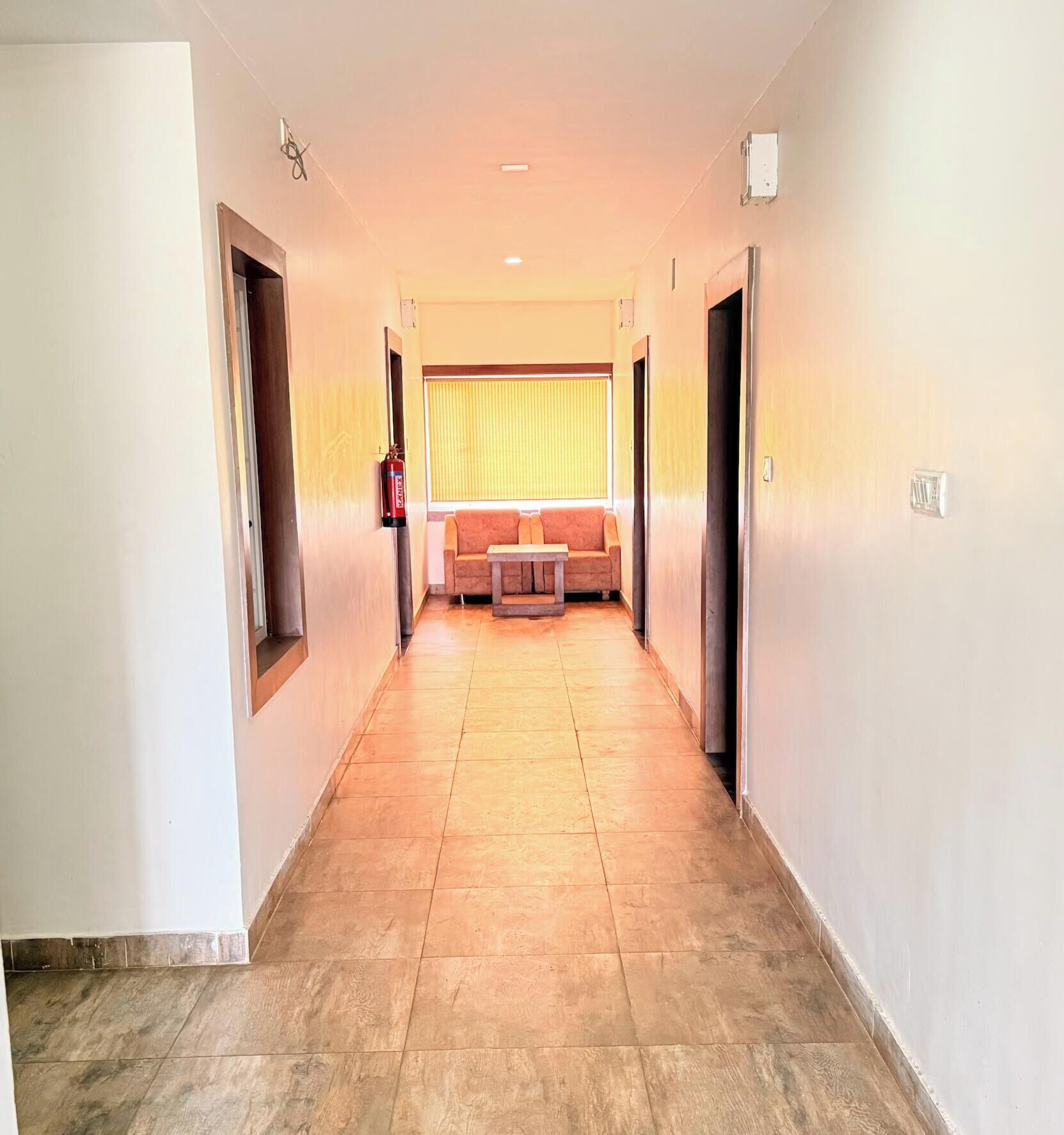 Deluxe Double Room | Living area