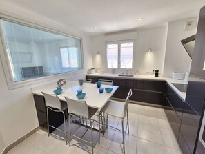 Fridge, microwave, oven, dishwasher