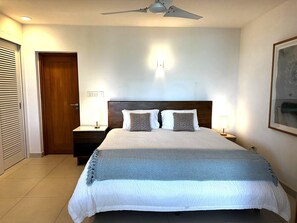 2 bedrooms, internet, bed sheets