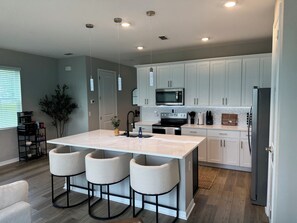 Mikrowelle, Geschirrspüler