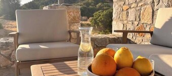 House Marevouni - The Sea Remembers