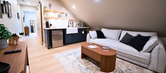 Stay Above The Village Pantry - Suite 2