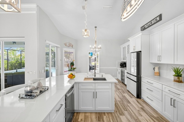 Microonde, forno, piano cottura, lavastoviglie