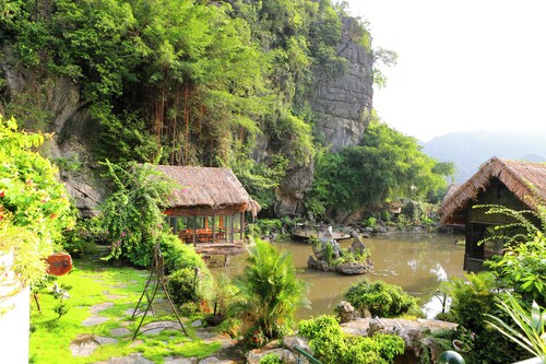 Tam Coc Lion Kings Hotel & Resort Ninh Binh