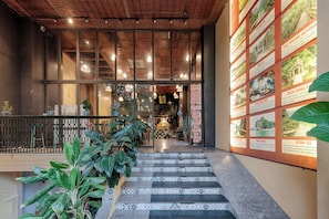 Front of property - Tam Coc Lion Kings Hotel & Resort Ninh Binh (Hoa Lư)