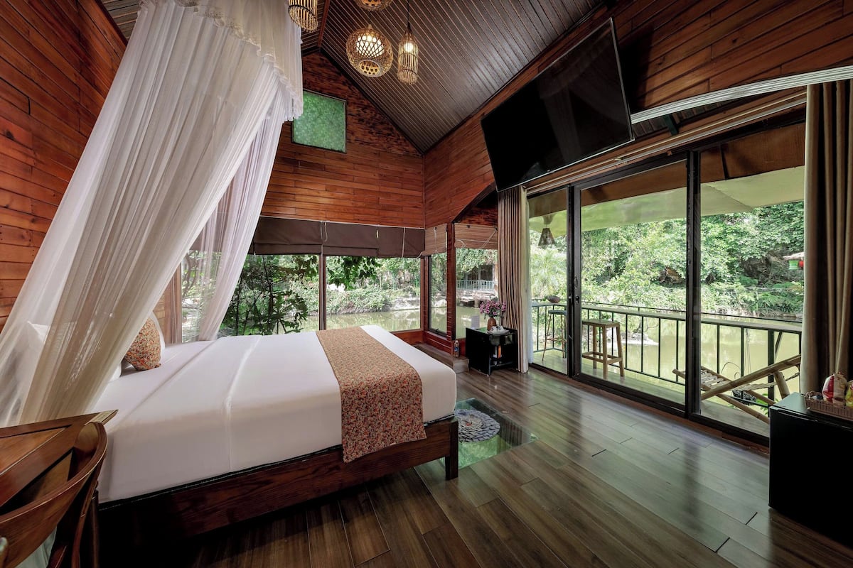 Design Room, Garden View