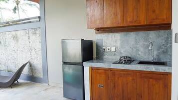 Refrigerador, placa de cocina, lavavajillas