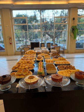Desayuno buffet incluido todos los días