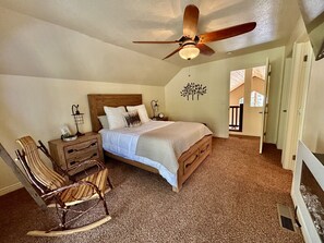 5 bedrooms, free WiFi, bed sheets