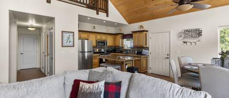 Smart TV, fireplace, ping pong