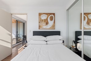 2 bedrooms, iron/ironing board, WiFi, bed sheets