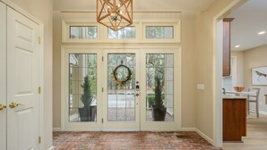 Interior - Beautiful home in the heart of Sea Pines on the 11th green of Heron Point! (Hilton Head Island)