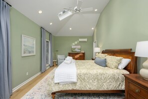 4 chambres, fer et planche à repasser, accès au Wi-Fi (inclus)